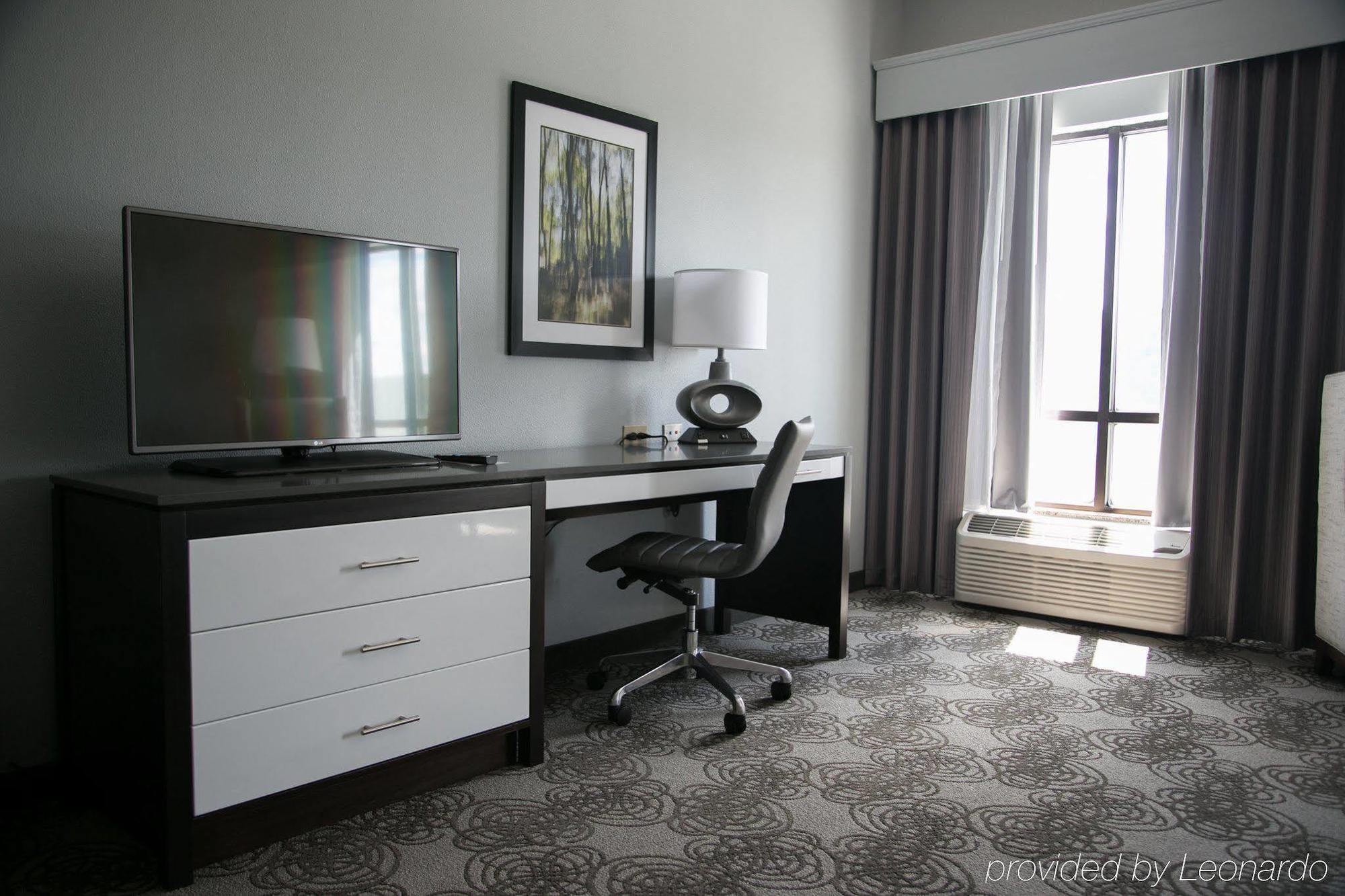 Four Points By Sheraton Birmingham Hotel 3*