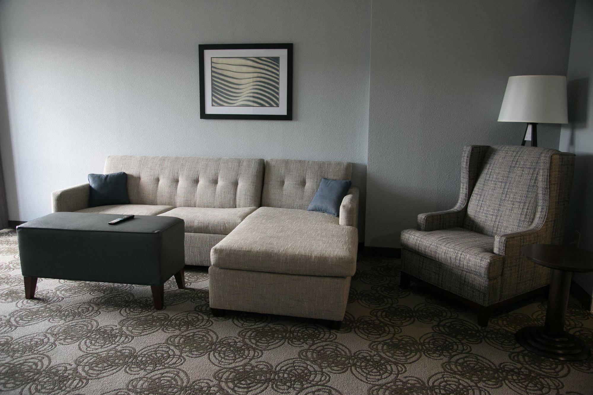 Four Points By Sheraton Birmingham Hotel